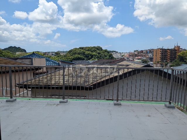 23/30 バルコニー