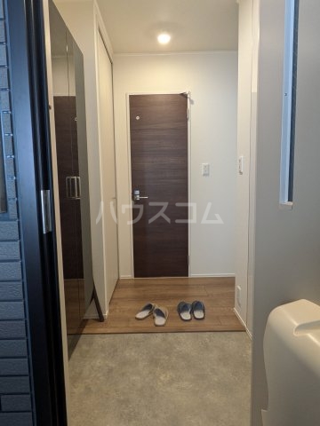 28/30 エントランス