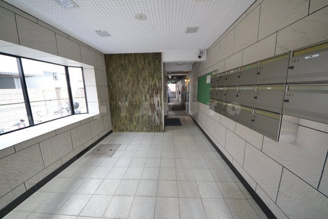 22/30 エントランス