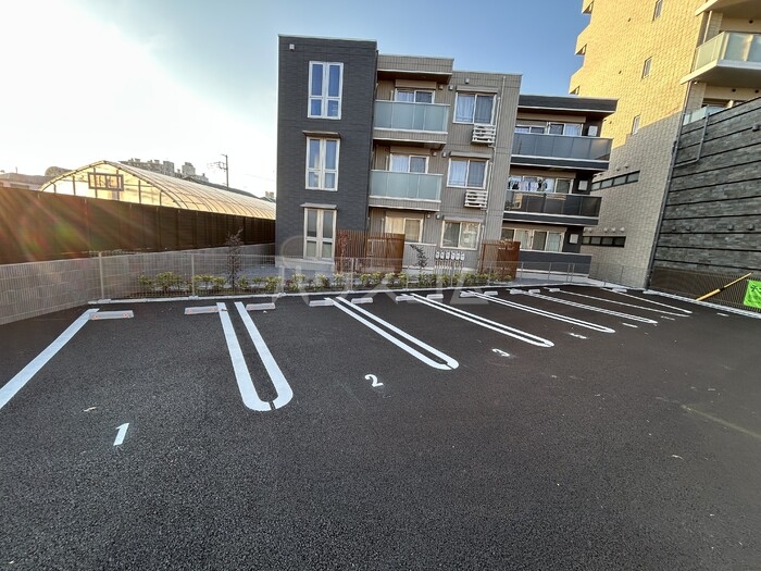 16/22 駐車場