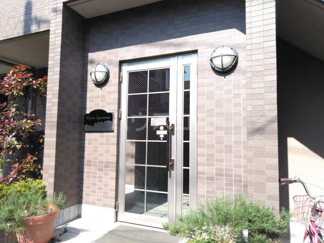 3/5 エントランス