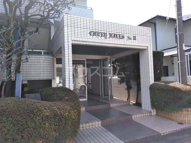 23/30 エントランス