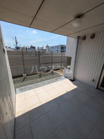 21/30 バルコニー