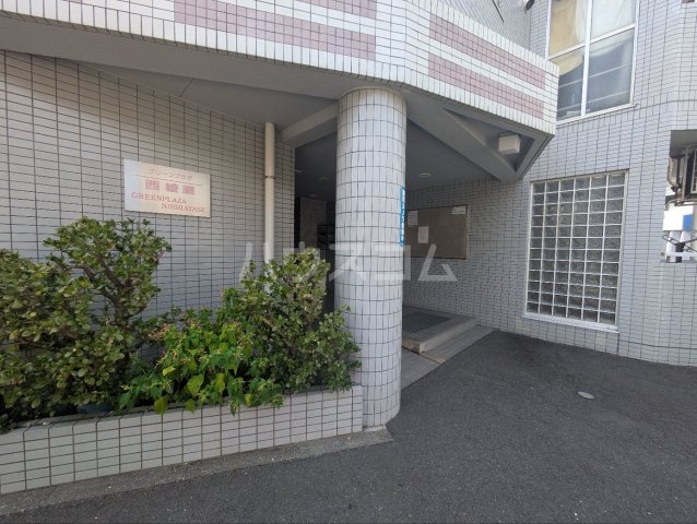 2/5 エントランス