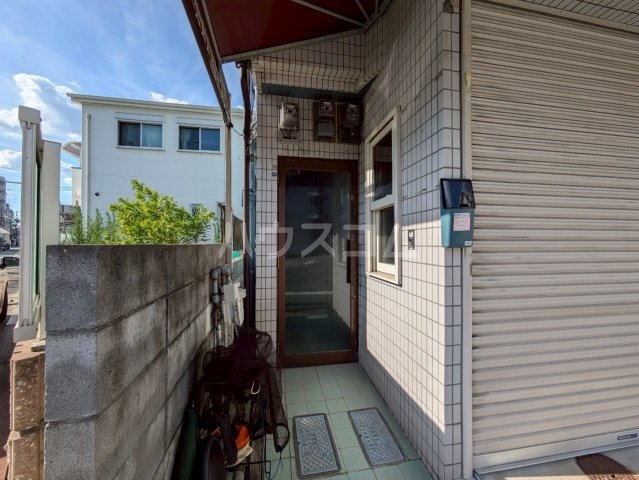 2/5 エントランス