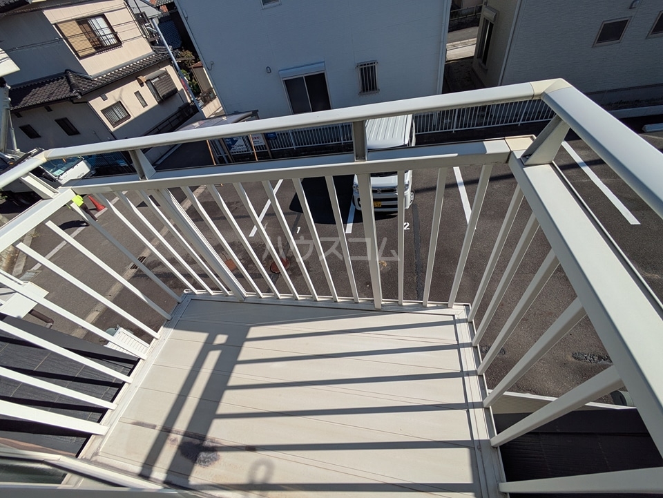 13/19 バルコニー