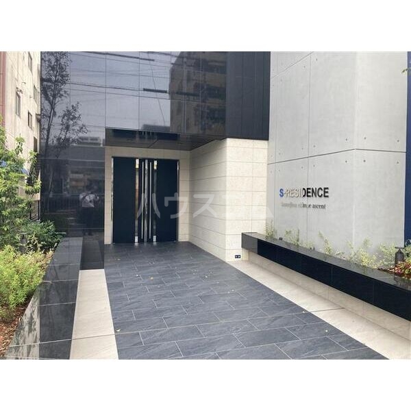 14/21 エントランス