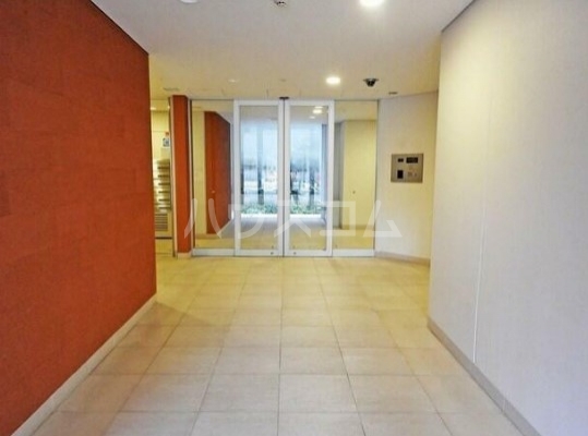 17/26 エントランス