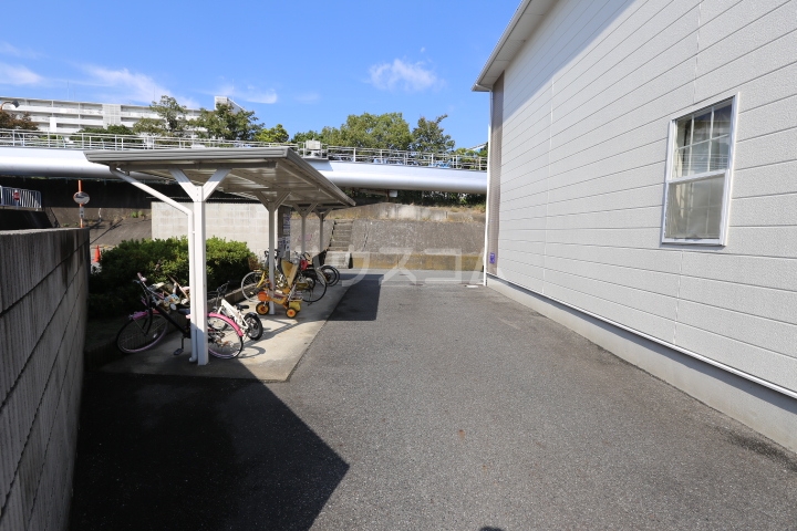 2/5 駐車場