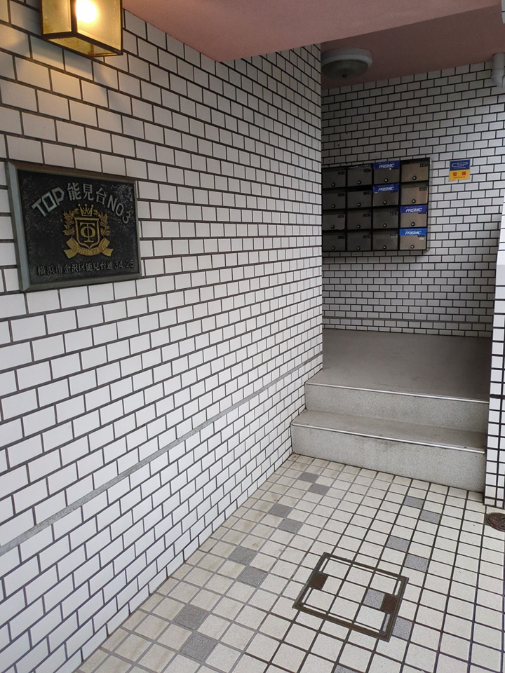 21/24 エントランス