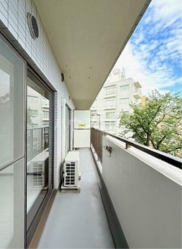 21/30 バルコニー