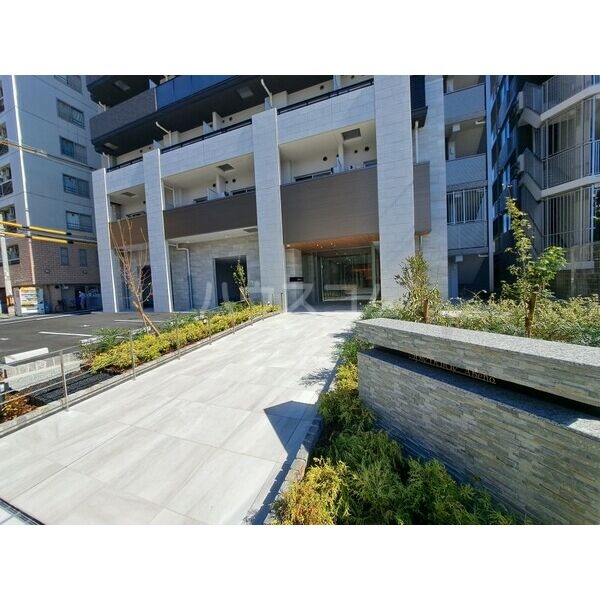 2/5 エントランス