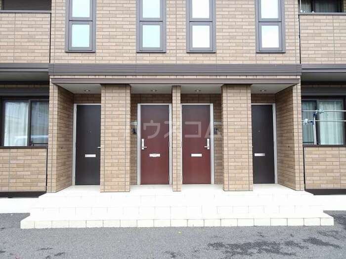 17/23 エントランス