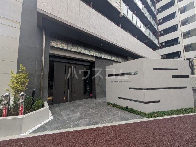 25/30 エントランス