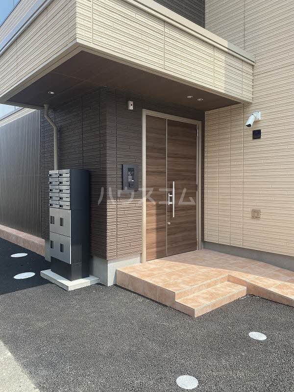 2/3 エントランス