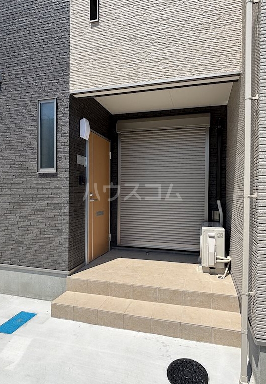 15/16 エントランス