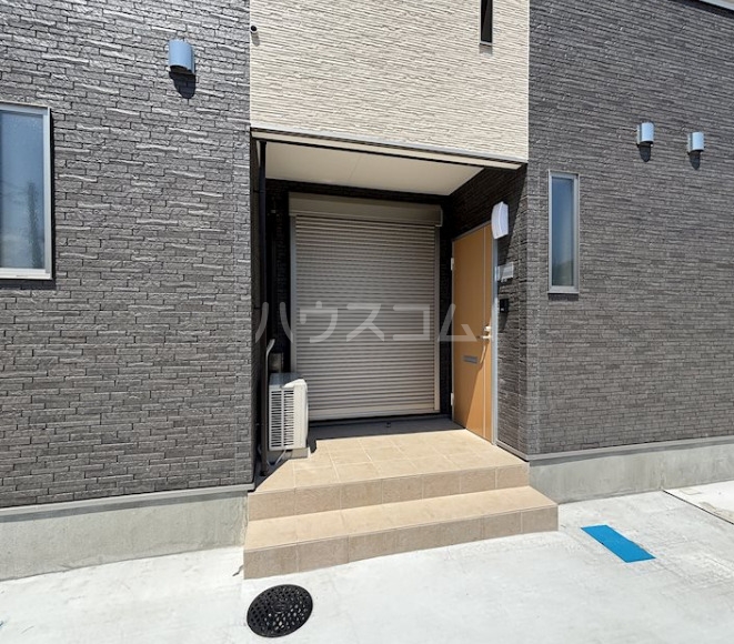 15/16 エントランス