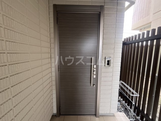 25/30 エントランス