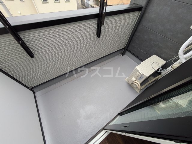 20/30 バルコニー