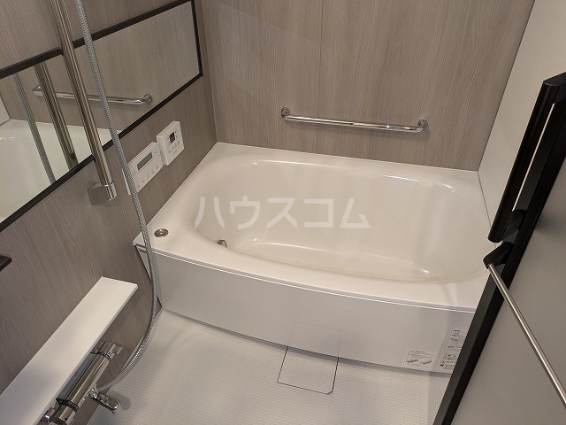 17/30 浴室