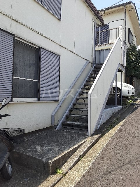 15/23 エントランス