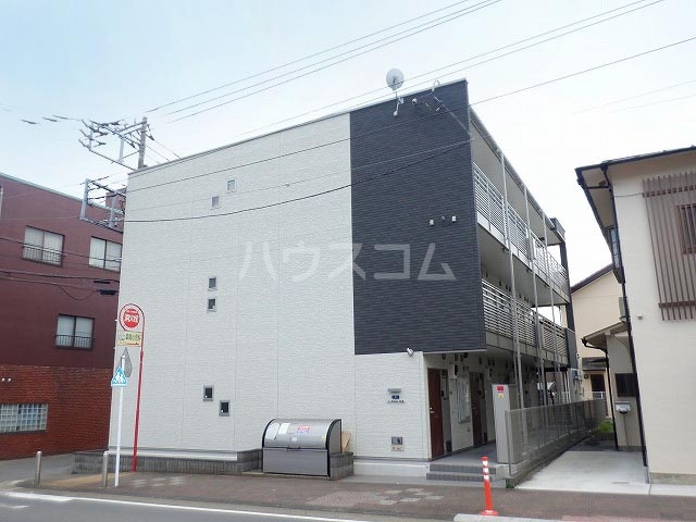 2/3 エントランス