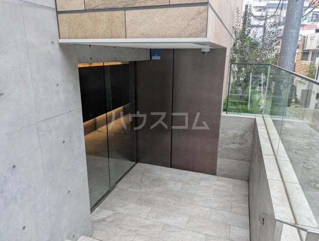 2/3 エントランス