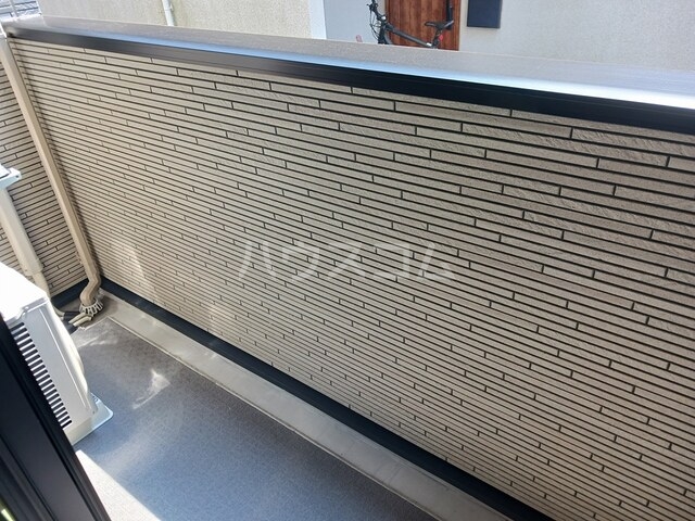 13/22 バルコニー