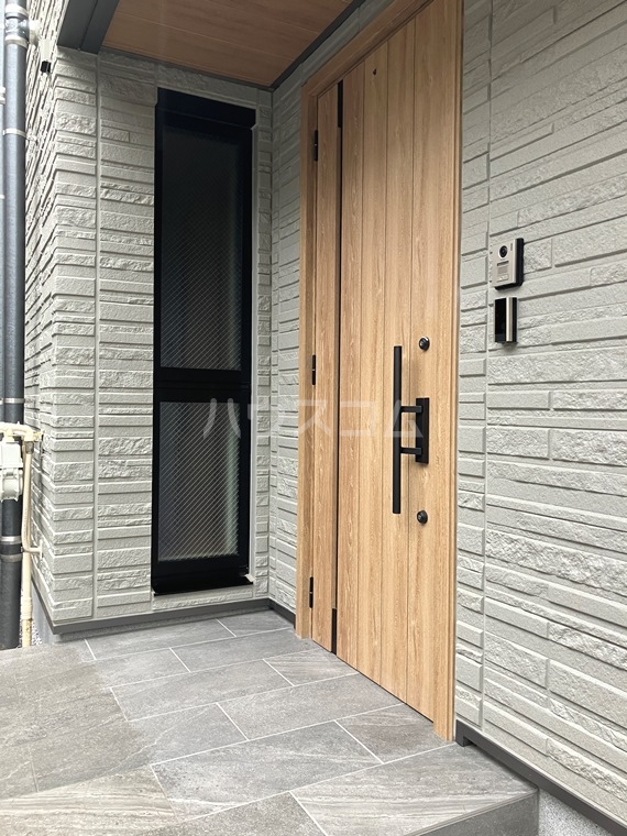 19/24 エントランス