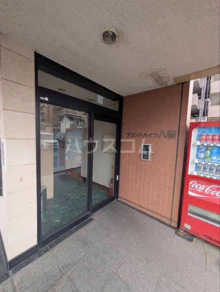 22/30 エントランス