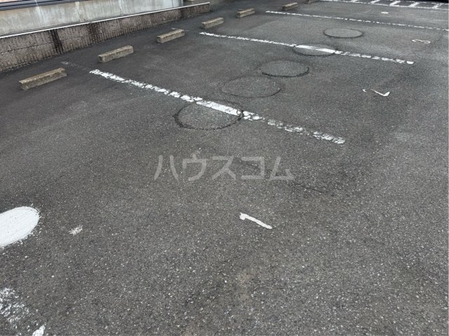 26/29 駐車場