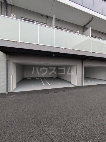 22/30 駐車場