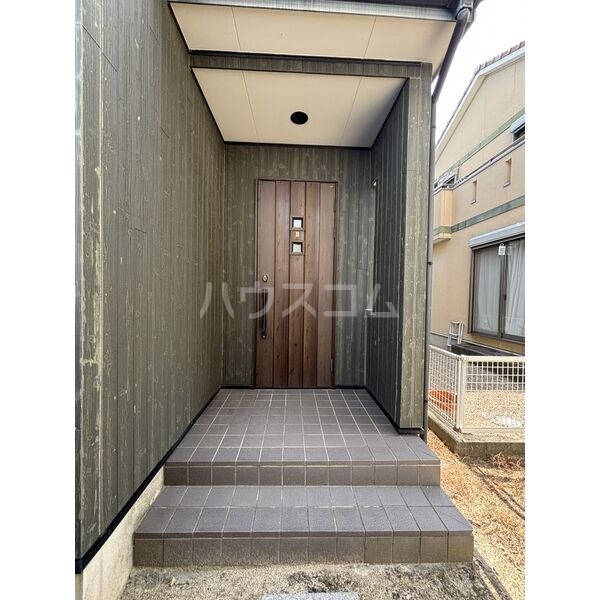 15/21 エントランス