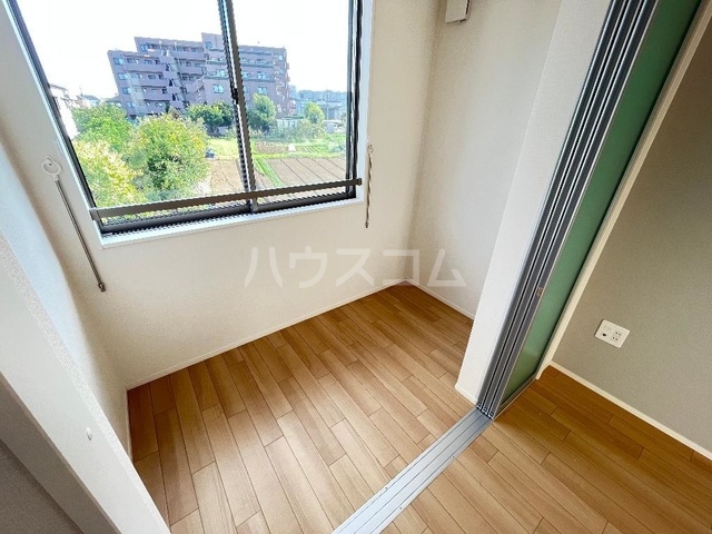 19/30 バルコニー