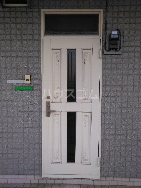 17/20 エントランス