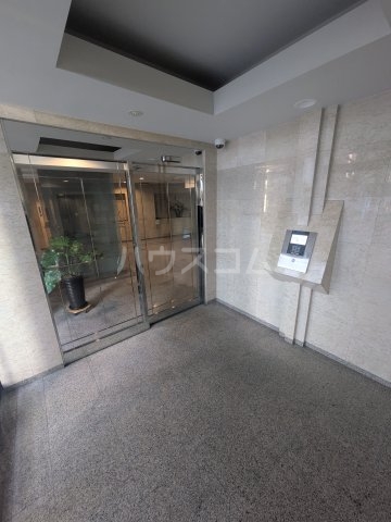 2/3 エントランス