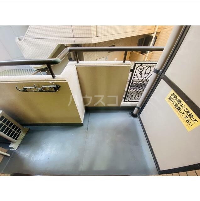 21/30 バルコニー