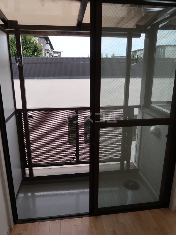 13/25 バルコニー