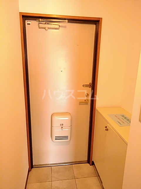 13/30 玄関