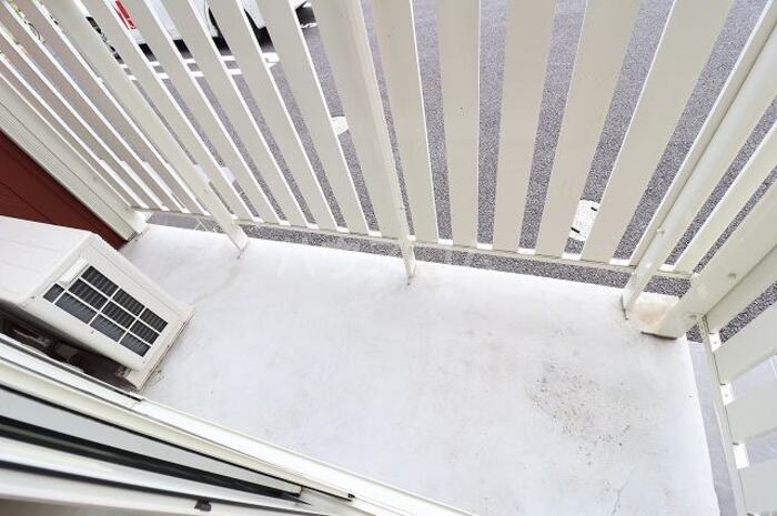 13/23 バルコニー