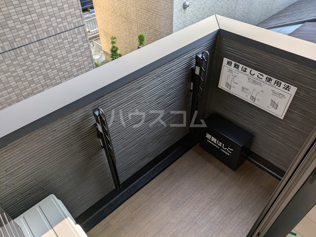 21/30 バルコニー