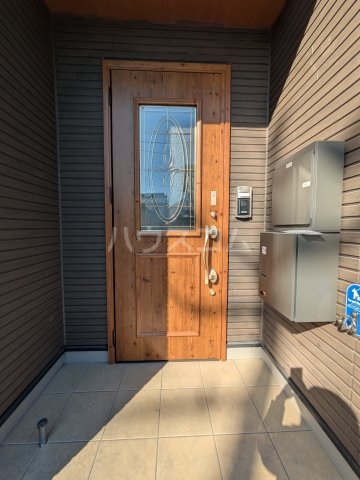 22/24 エントランス