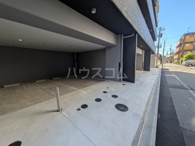 26/30 駐車場