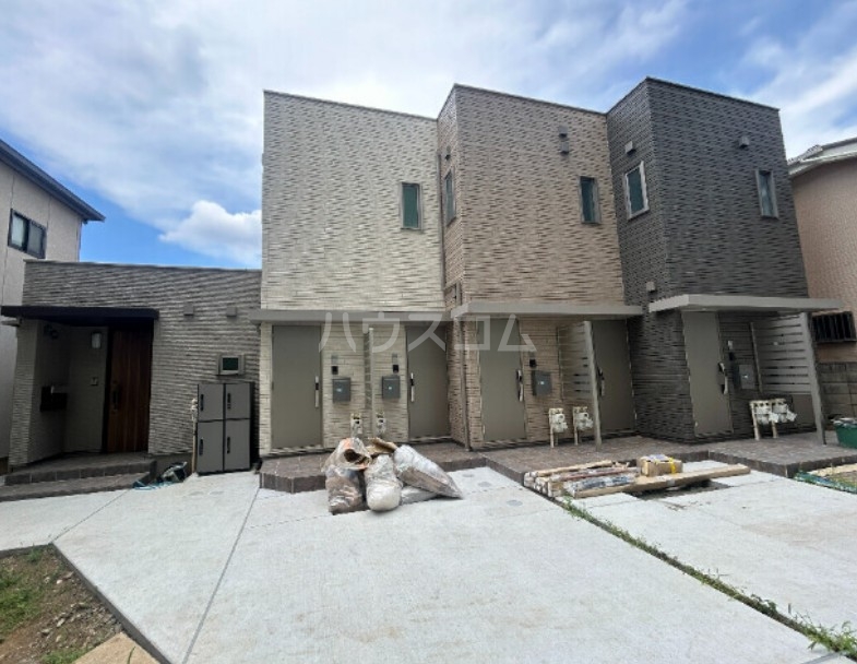 17/25 エントランス