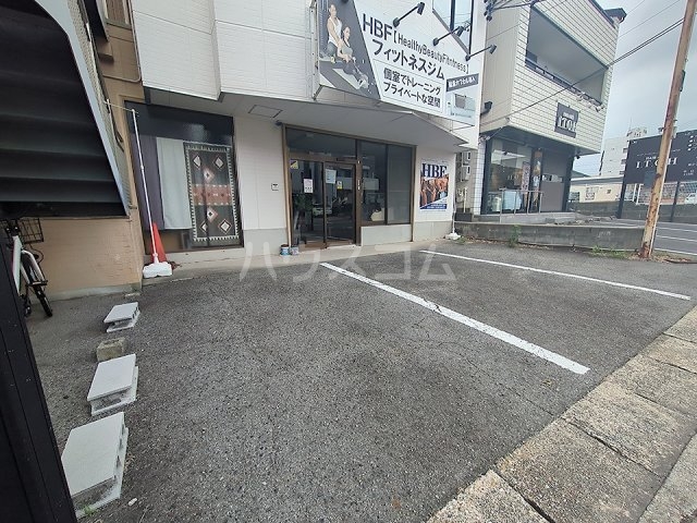 14/18 駐車場