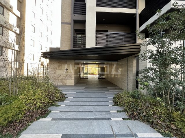 2/3 エントランス