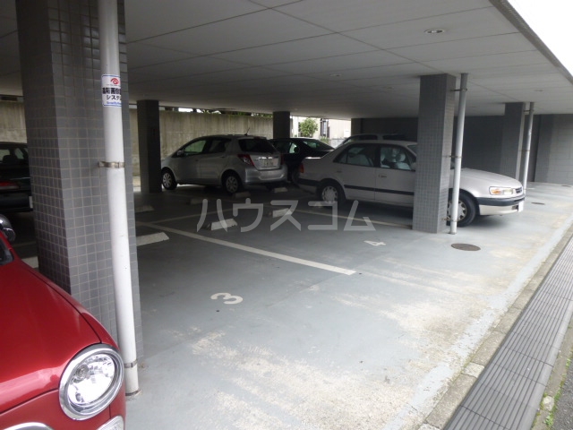 2/2 駐車場
