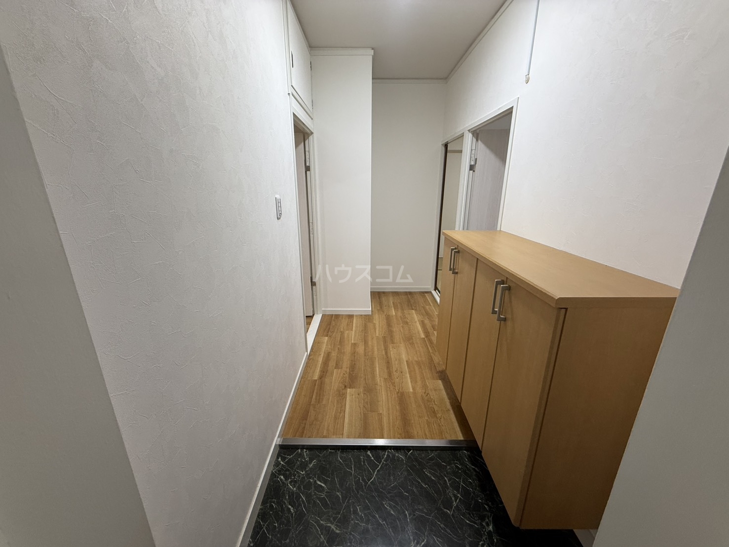 14/30 玄関