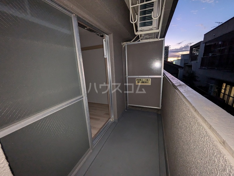 17/26 バルコニー