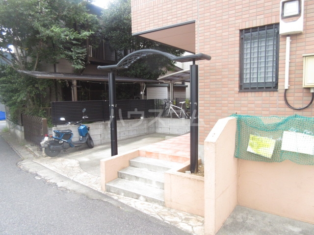 2/5 エントランス